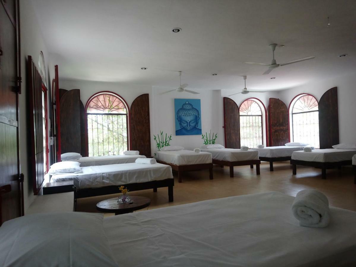 Casita Rustica En La Selva Hotel Cancún Exterior foto