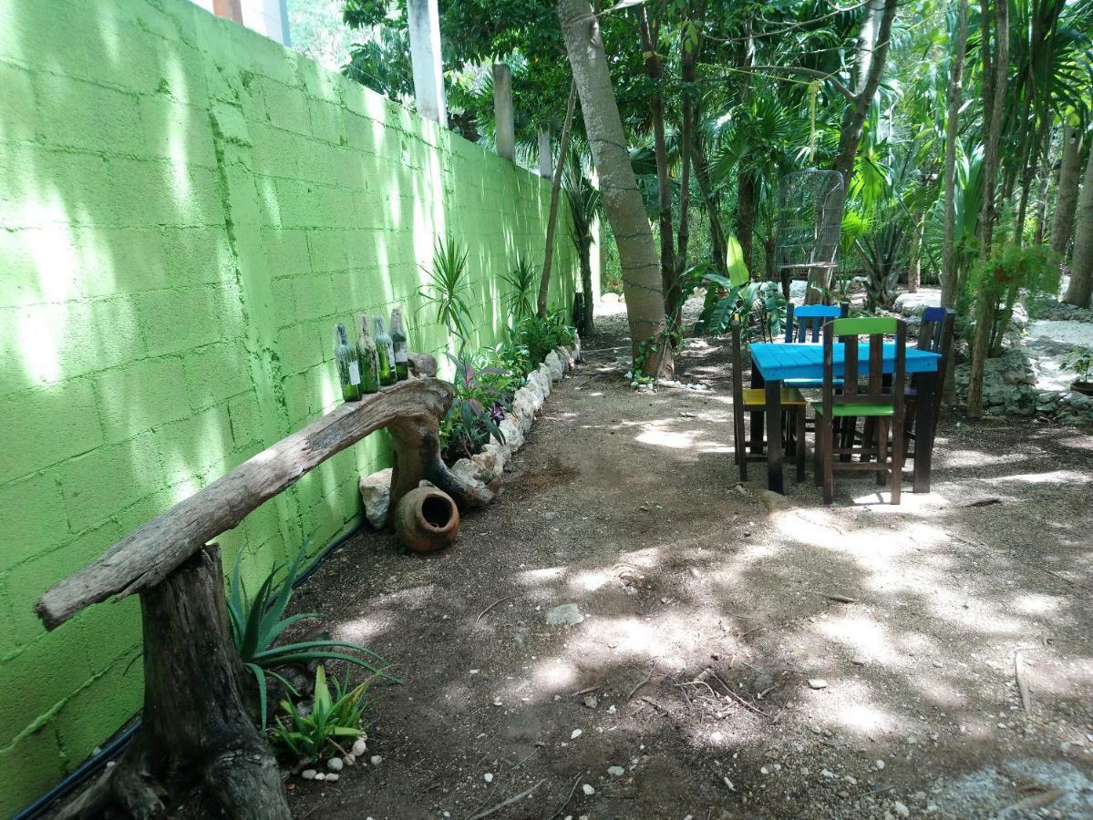 Casita Rustica En La Selva Hotel Cancún Exterior foto